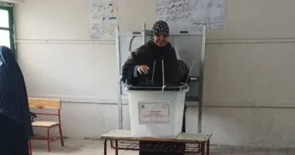 تزايد أعداد الناخبين فى جولة الإعادة بدائرة إمبابة