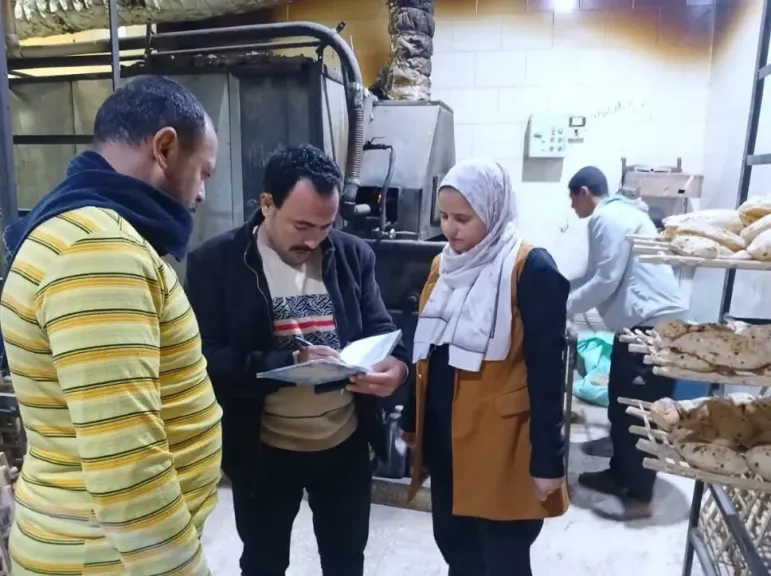 تحرير 4 محاضر لنقص الوزن بمخابز سمسطا ببنى سويف