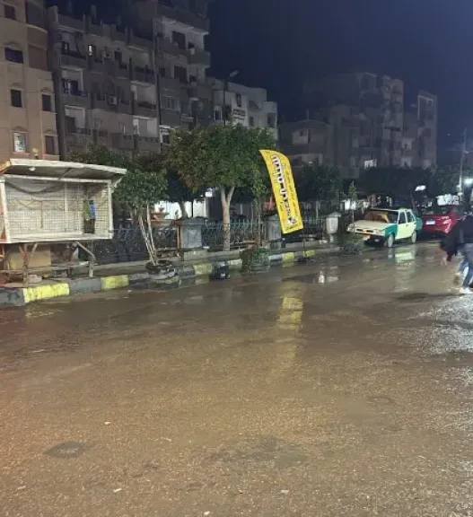 تقلبات جوية وأمطار على المدن الساحلية بالبحيرة |صور