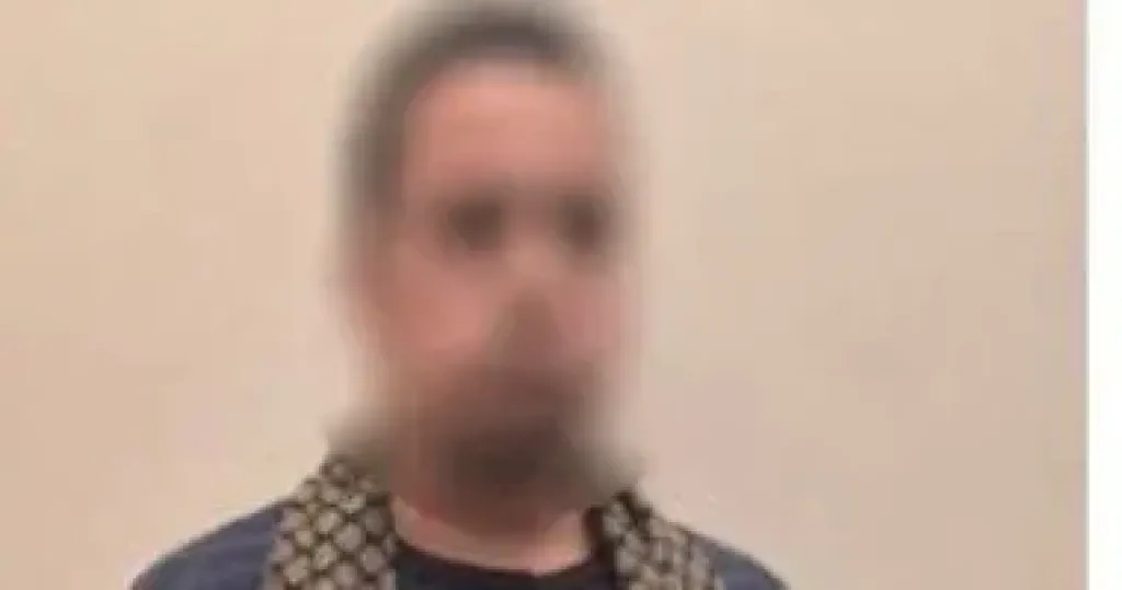 الداخلية تضبط شخصا يوزع أموالا بمحيط لجان طهطا