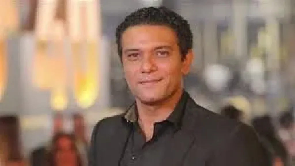 آسر ياسين يحتفل بالعرض الخاص لفيلمه الجديد ”إن غاب القط” الليلة