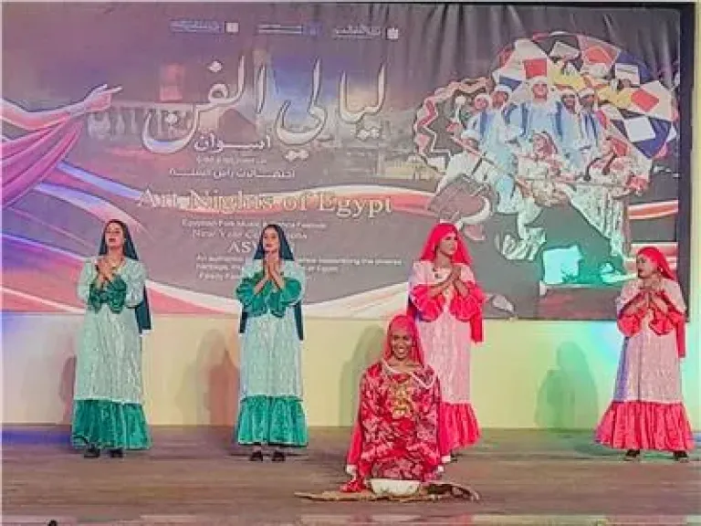 التراث النوبي والفلكلور السكندري يزينان أولى حفلات ”ليالي الفن” بأسوان