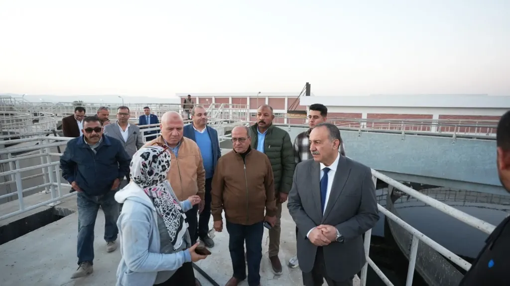 محافظ أسيوط يتفقد محطة معالجة شطب برفقة رئيس الشركة القابضة لمياه الشرب