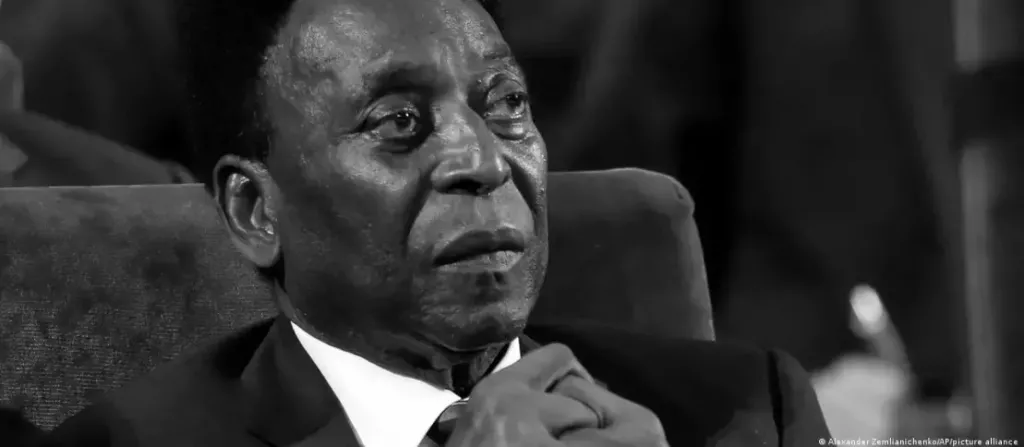 غداً الاثنين الذكرى الثالثة لوفاة أسطورة كرة القدم البرازيلية بيليه