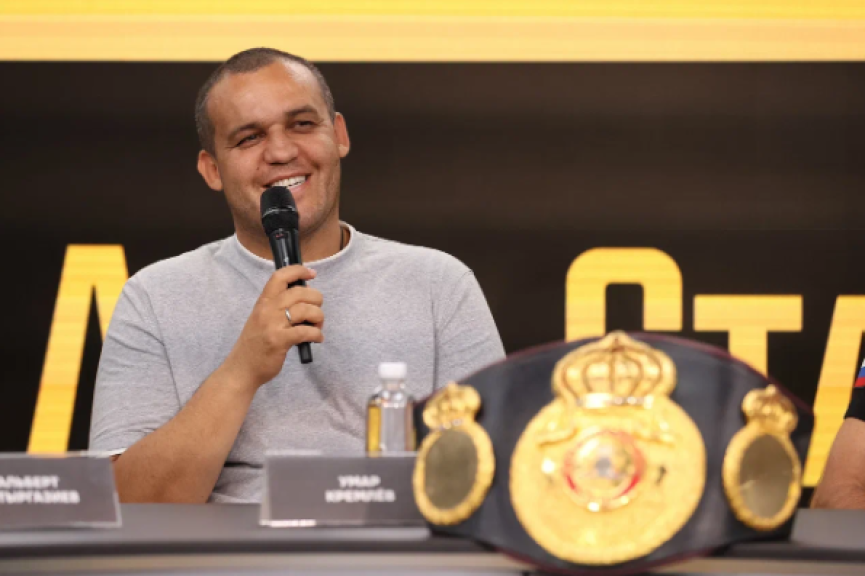 عمر كريمليف. الصورة من خدمة الصحافة (IBA)