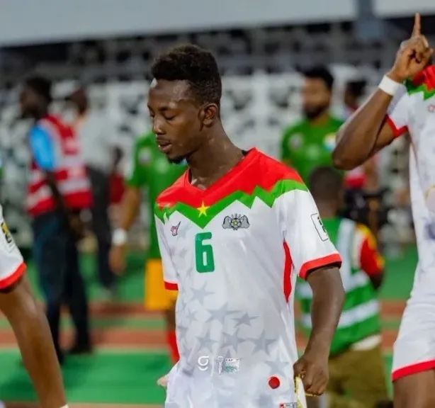 زوغرانة يشيد بأداء الجزائر