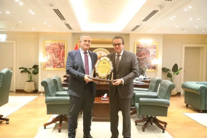 نائب رئيس مجلس الوزراء ووزير الصحة يترأس اجتماع مجلس إدارة الهيئة العامة للمستشفيات التعليمية رقم (18)