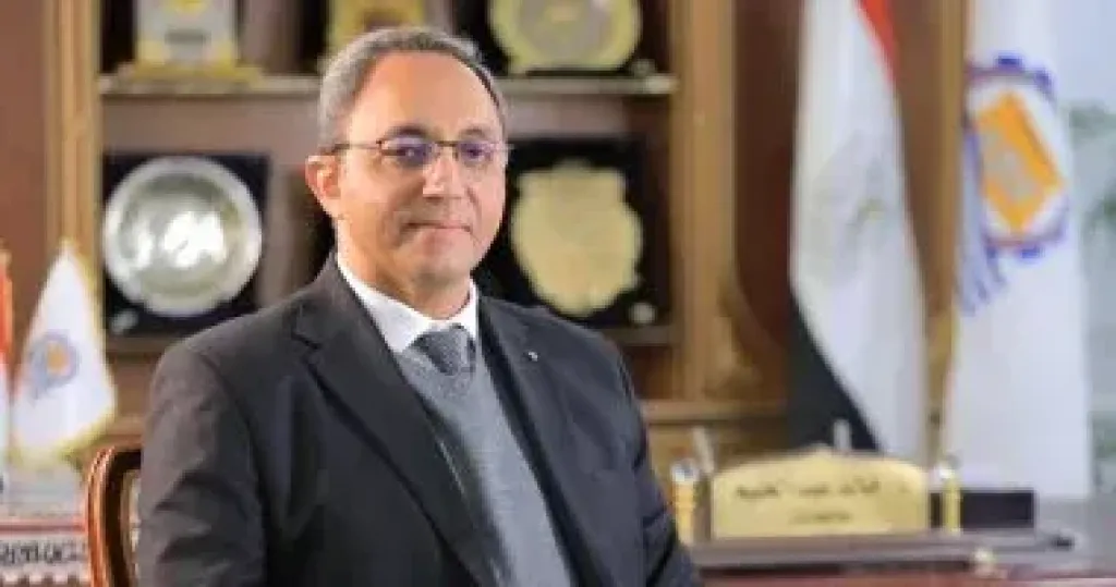 محافظ قنا يلتقي وكيل وزارة الكهرباء الجديد ويؤكد دعم مشروعات التنمية والطاقة المتجددة