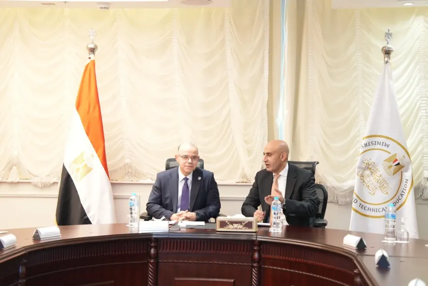 ”الرقابة المالية” و”التربية والتعليم” توقعان بروتوكول تعاون لتمكين طلاب المدارس من الاستفادة من الأنشطة المالية غير المصرفية