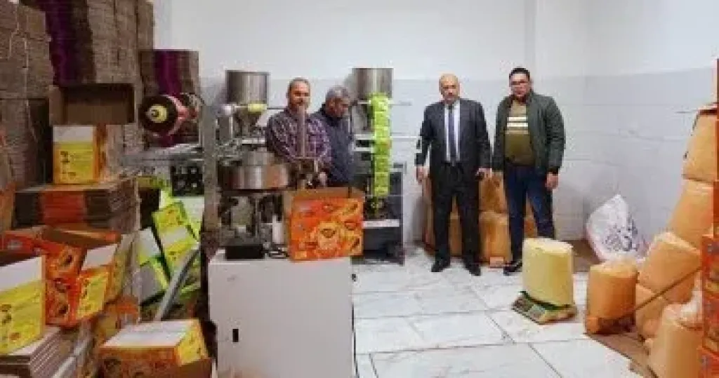 محافظ أسوان يتابع الحملات التموينية وتحرير 103 محاضر مخالفات بالأسواق