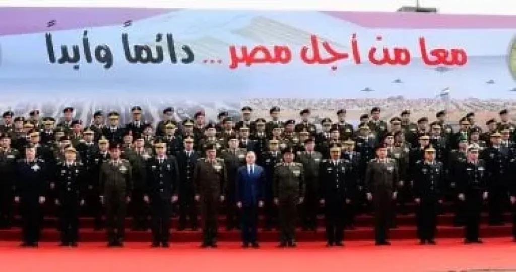 وزارتا الدفاع والداخلية تبحثان تعزيز التعاون الأمنى تزامنا مع العام الجديد