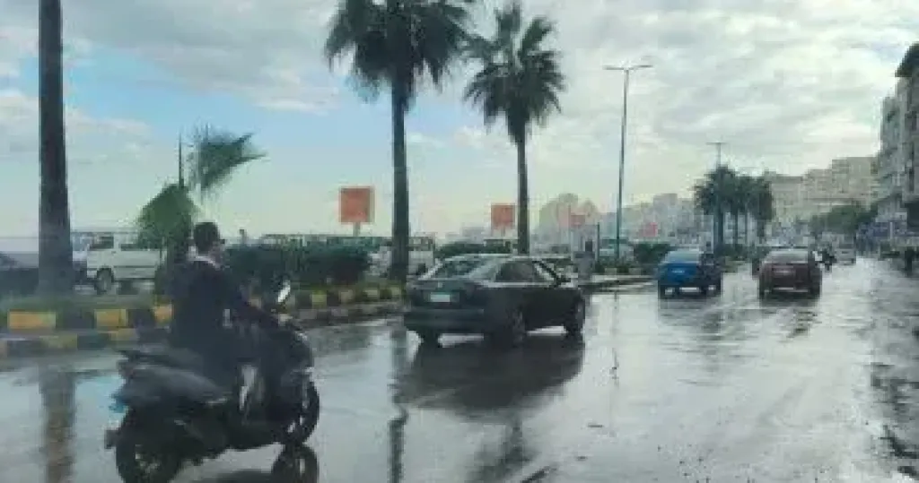 أمطار وأجواء غير مستقرة وتحذيرات بحرية في الإسكندرية