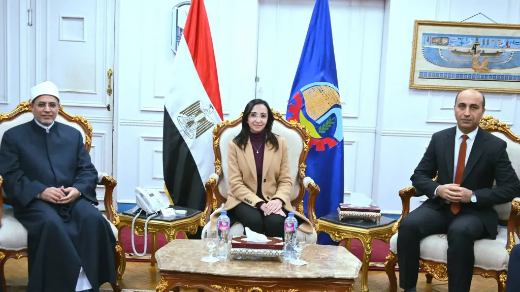 محافظ البحيرة تستقبل رئيس جامعة الأزهر لوضع حجر أساس المجمع التعليمي وإفتتاح كلية الطب البيطري