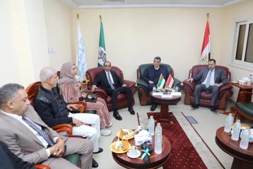 جامعة القاهرة تستقبل وفدًا من هيئة الهلال الأحمر الإماراتي لبحث تعزيز التعاون |صور