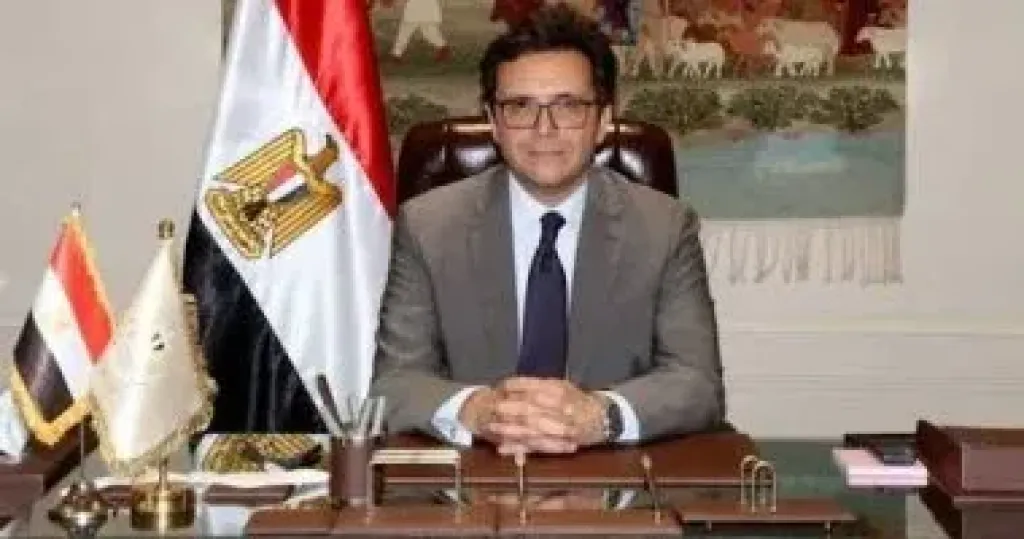وزير الثقافة يُهنئ الرئيس السيسى بمناسبة العام الميلادى الجديد