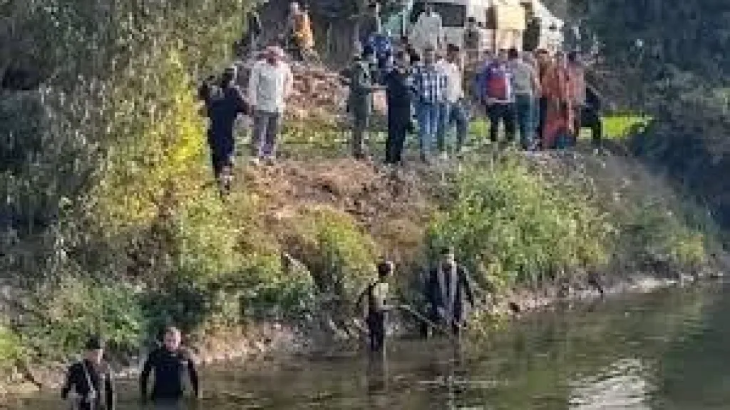 جهود مكثفة للبحث عن رضيع ألقاه شاب مهتز نفسيا بالبحر الصغير بالدقهلية