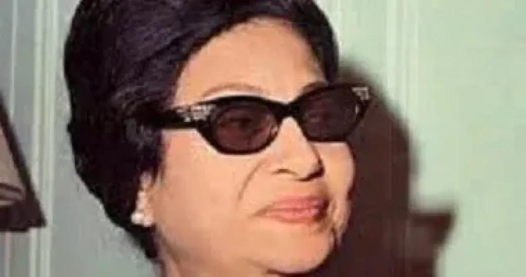 لموا الآلات يا ولاد.. عندما لقنت أم كلثوم مدير أكبر مسارح العالم درسا فى الكرامة