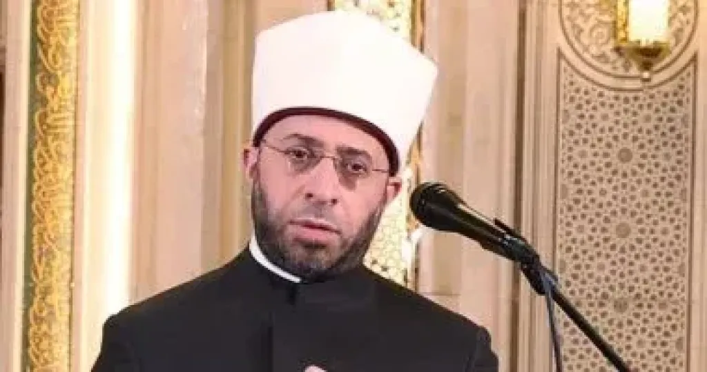 وزير الأوقاف يفتتح مسجد ”السميع العليم” بالبحر الأحمر