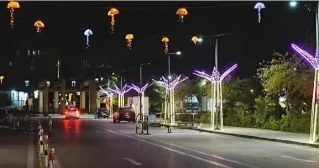 مدينة أسوان تتجمل استعدادا للعام الجديد 2026.