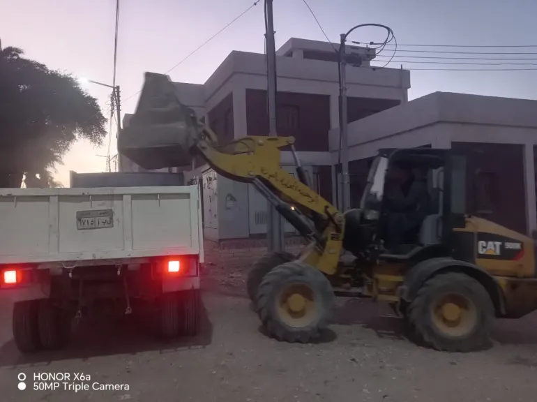 محافظ أسيوط: حملات نظافة مكثفة للارتقاء بالبيئة وتحسين المظهر الحضاري