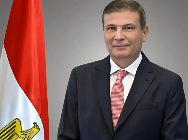 وزير الزراعة يقرر رفع سن المتقدمين لمسابقة التعاقد مع الأطباء البيطريين الجدد إلى 35 عاماً