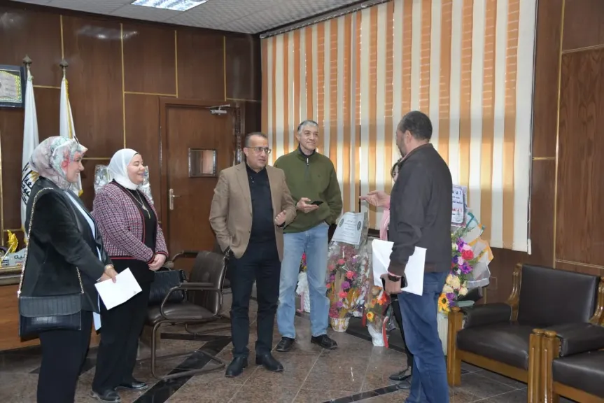 كلية الطب بجامعة أسيوط تستقبل لجنة تقييم ”أفضل مكتبة” لتعزيز البيئة