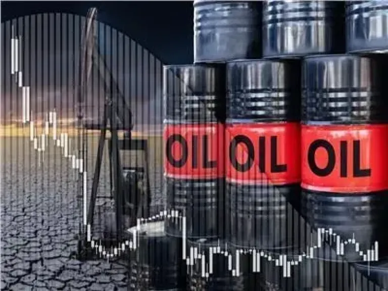 أسعار النفط ترتد صعودًا بعد تصريحات ترامب عن تحرك ”أسطول” نحو إيران واشنطن في 23