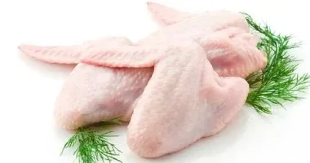 مصادرة كميات من الدواجن قبل بيعها للمستهلكين بجازان