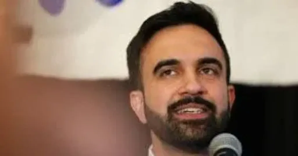 زهران ممدانى يؤدى اليمين الدستورية فى محطة مترو مهجورة بنيويورك