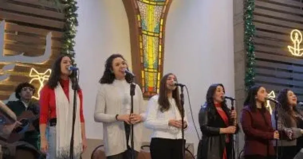 رئيس الطائفة الإنجيلية يشارك في احتفال رأس السنة الميلادية بكنيسة مصر الجديدة