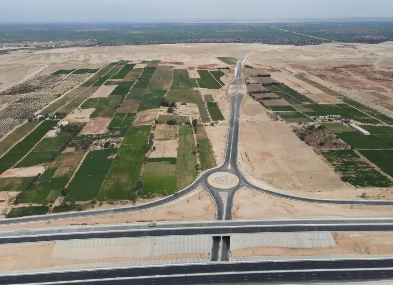 محافظ أسيوط: نستقبل 2026 بمشروعات تعليمية وصحية وبنية أساسية