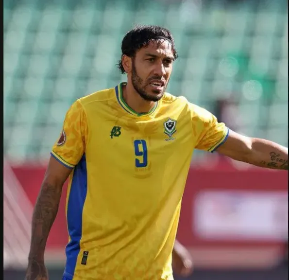 الحكومة الجابونية تمنع أوباميانج من تمثيل منتخب بلاده للأبد