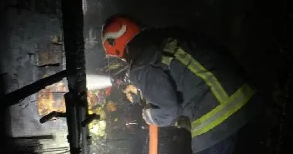 التحقيق في مصرع فتاة واصابة والدتها في حريق بالإسكندرية