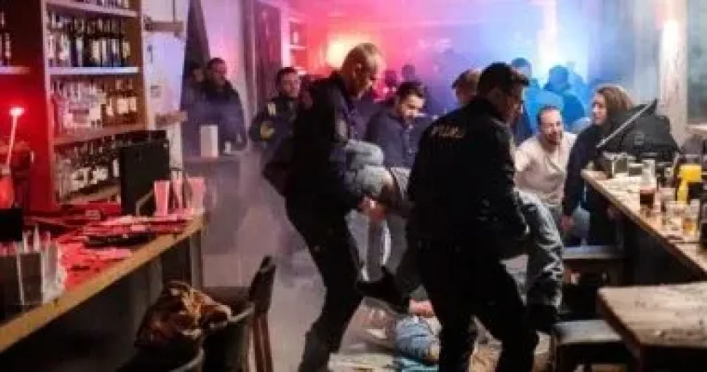 وزارة الخارجية الإيطالية: 16 من مواطنينا مفقودون بعد حريق سويسرا