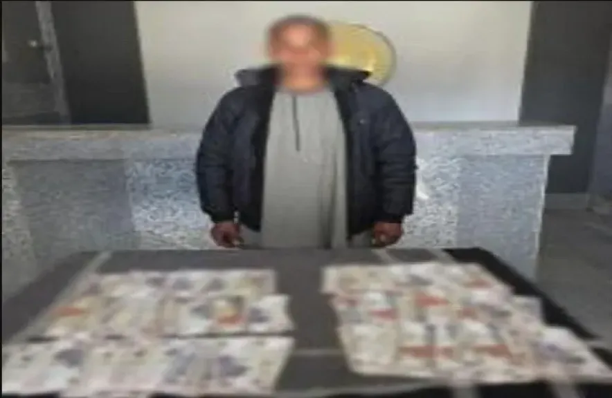 وقف متهم بمحاولة التلاعب بأصوات الناخبين بأسوان