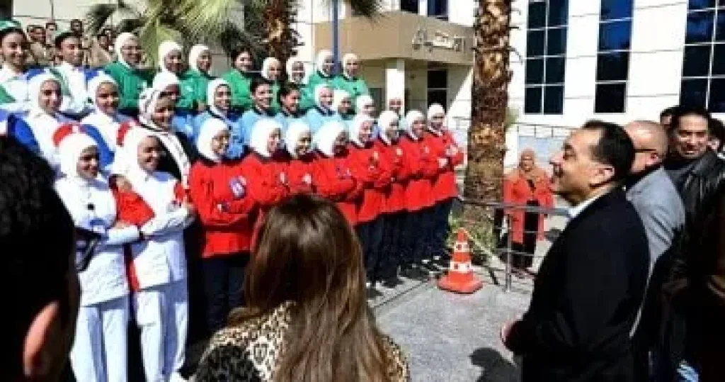 نقيب التمريض تُشيد بحرص رئيس الوزراء على دعم طلاب التمريض خلال زيارته للأقصر