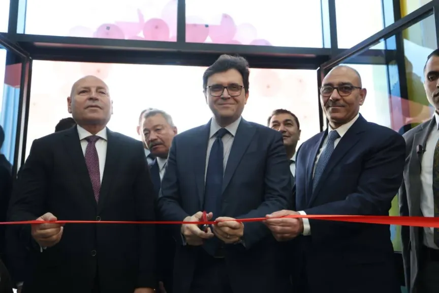 تنفيذًا لتوجيهات الرئيس.. وزير الثقافة ومحافظ القاهرة يفتتحان مكتبة “نون السحّار 2” بزهراء المعادي