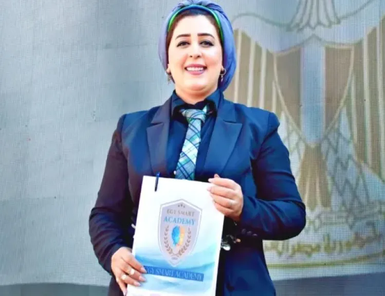 دعاء همام تكتب:  الحروب الخفية في بيئة العمل.. كيف تُحارب الكفاءة باسم الغيرة؟