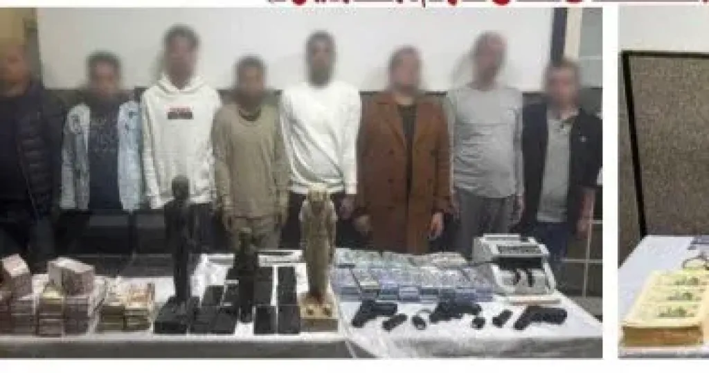 سقوط عصابة أوهام الآثار والعملات الأجنبية داخل فيلا بالشيخ زايد