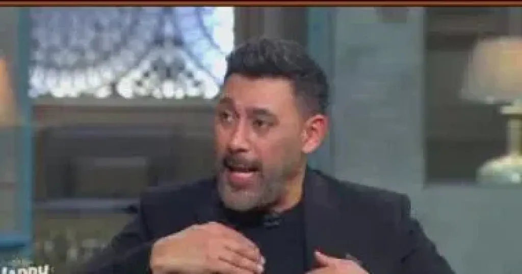 عمرو مصطفى يكشف تفاصيل أزمته الصحية ورسالته للجيل الجديد في صاحبة السعادة