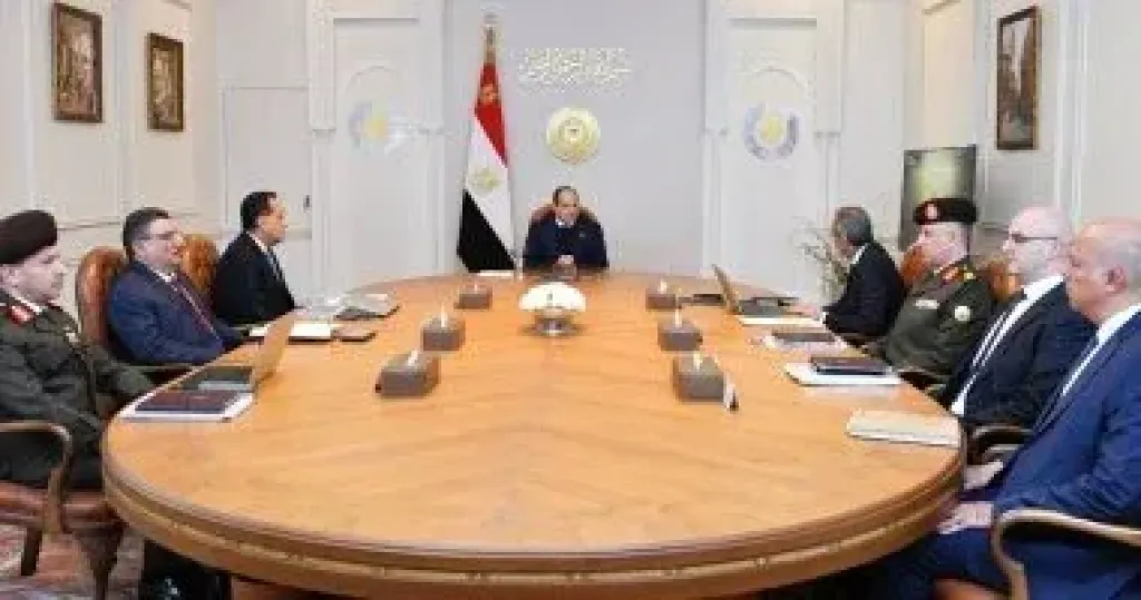 الرئيس السيسى يتابع المحاور الاستراتيجية لتطوير صناعة الاتصالات فى مصر