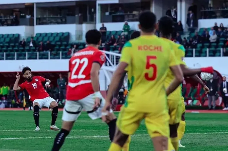 الوقت الإضافي الأول.. منتخب الفراعنة يتقدم على بنين بهدفين مقابل هدف|صور