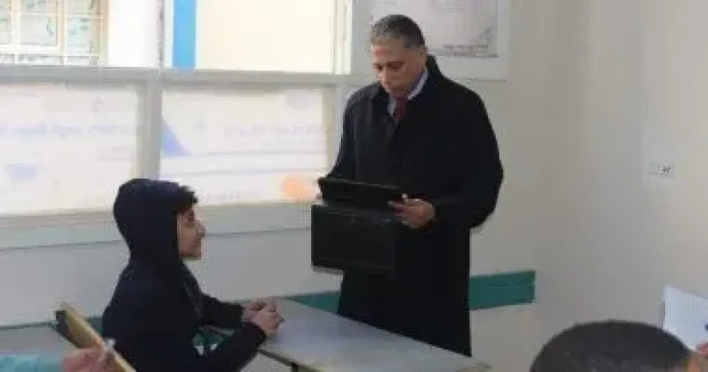 مدير تعليم الجيزة يتفقد امتحانات أولى ثانوى فى مادة البرمجة ببولاق الدكرور
