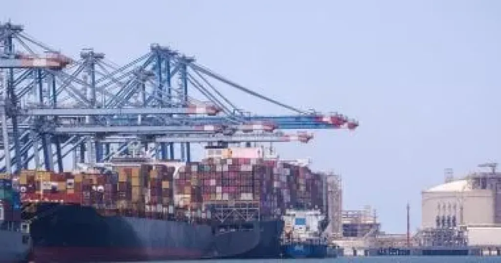 ميناء دمياط 