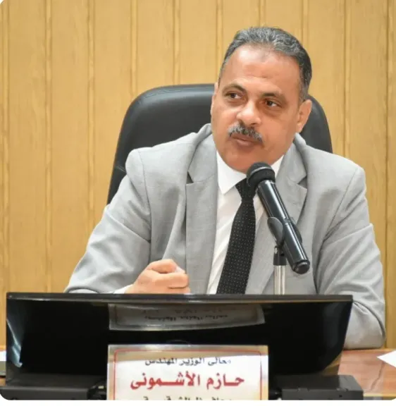 محافظ الشرقية يُصدر ١٣ قراراً تأديبيا لـ ٢٩ من العاملين المقصرين بمراكز المحافظة