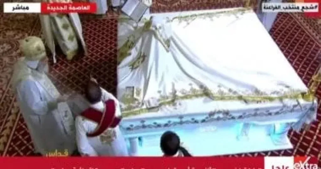 البابا تواضروس الثانى يترأس قداس عيد الميلاد بكاتدرائية ميلاد المسيح