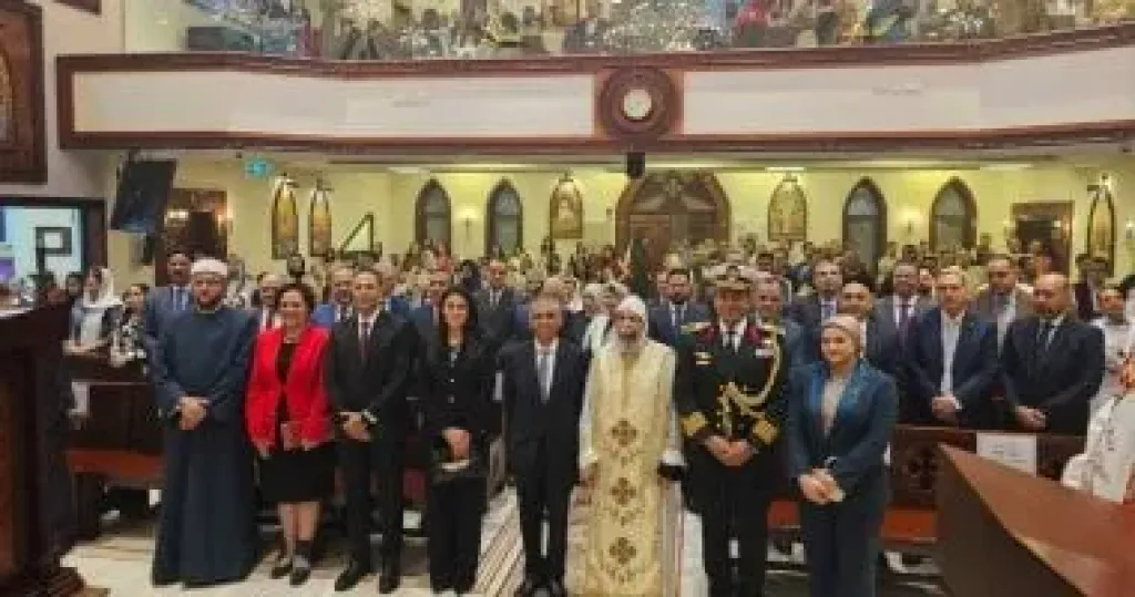 السفير المصري بمسقط يشارك فى احتفالات عيد الميلاد المجيد