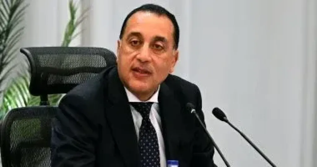 رئيس الوزراء يتفقد أعمال إنشاء وتطوير عدد من المستشفيات بمحافظتي القاهرة والجيزة