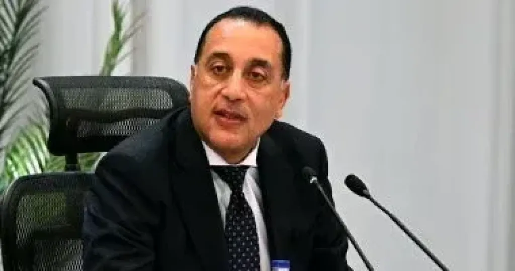 الخدمة كويسة والزحمة قلت.. رئيس الوزراء يتابع مستوى الخدمات بمستشفى جوستاف روسى مصر