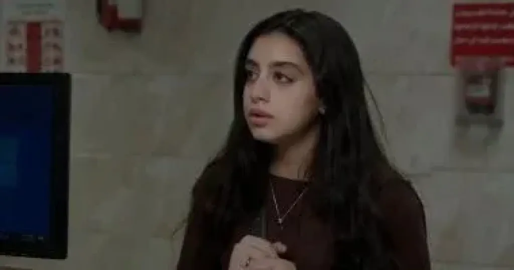 ياسمينا العبد تحاول إثبات التهم على چلا هشام فى مسلسل ميد تيرم